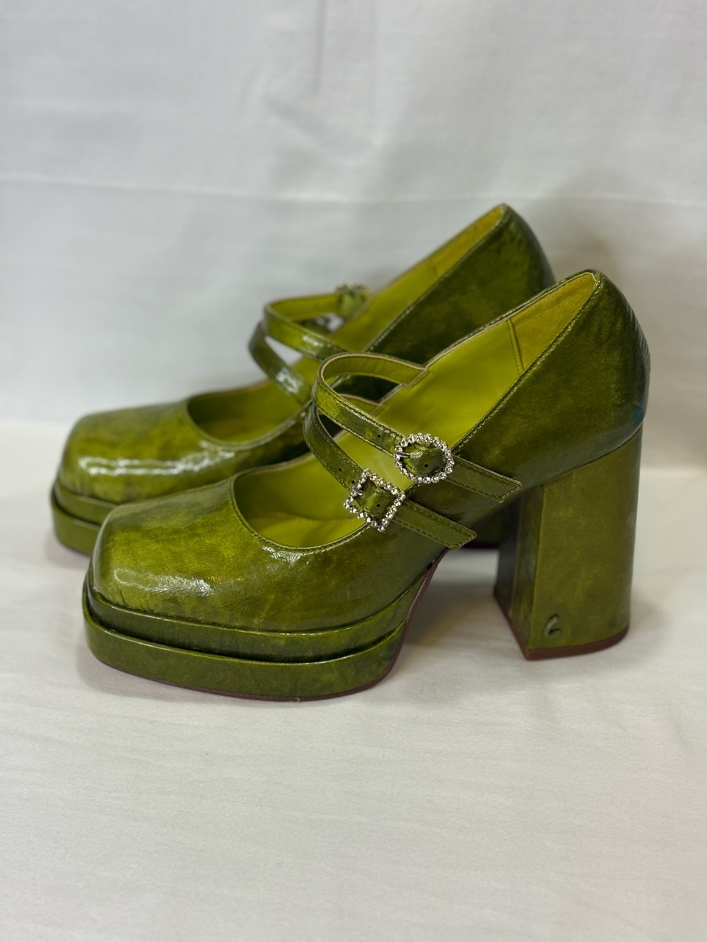 CIRCUS Chartreuse Patent Platform Mary Jane Pumps Crystal Buckles 6.5 EUC $159